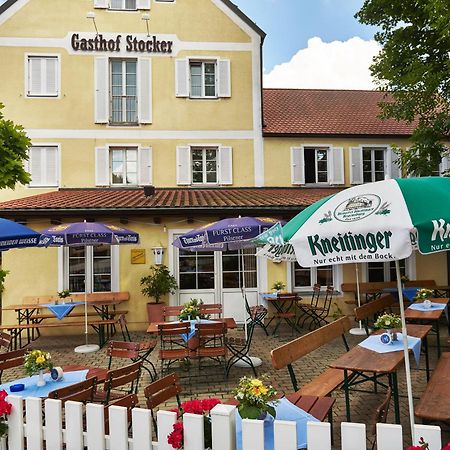 加斯霍夫沙特科尔酒店 Obertraubling 外观 照片