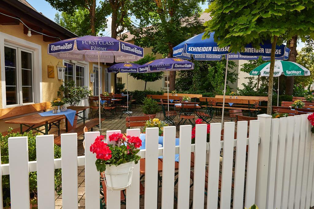 加斯霍夫沙特科尔酒店 Obertraubling 外观 照片