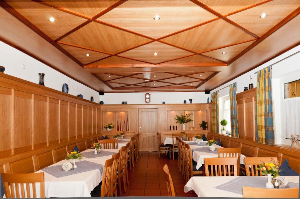 加斯霍夫沙特科尔酒店 Obertraubling 外观 照片